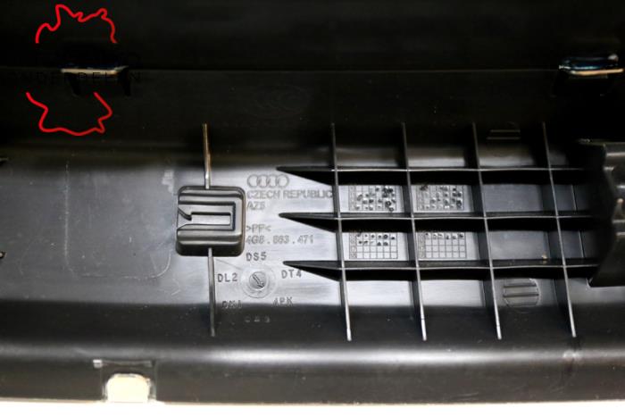 Cubierta de receptor de cerradura detrás de un Audi A7 Sportback (4GA/4GF) 2.0 16V TFSI Quattro 2017