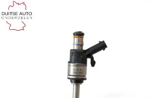 Used Injector (petrol injection) Audi A4 Quattro (B9) 2.0 TFSI 16V Price € 72,60 Inclusive VAT offered by Duitse Auto Onderdelen