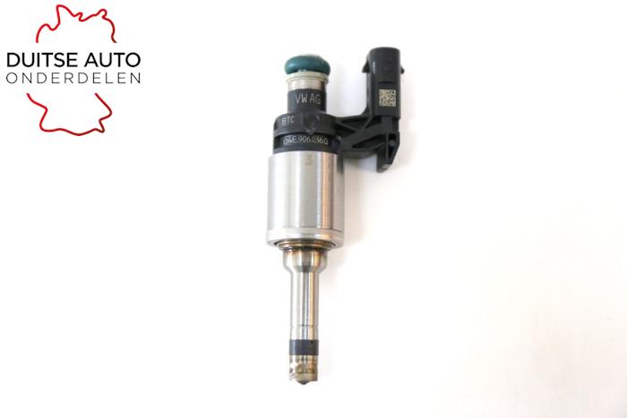 Injector (petrol injection) from a Audi Q3 (8UB/8UG) 1.4 TFSI 16V 2018