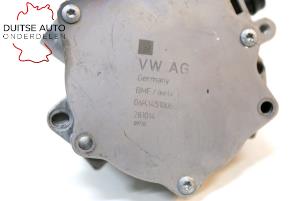 Usagé Pompe à vide (essence) Volkswagen Golf VII (AUA) 2.0 R 4Motion 16V Prix € 150,00 Prix TTC proposé par Duitse Auto Onderdelen