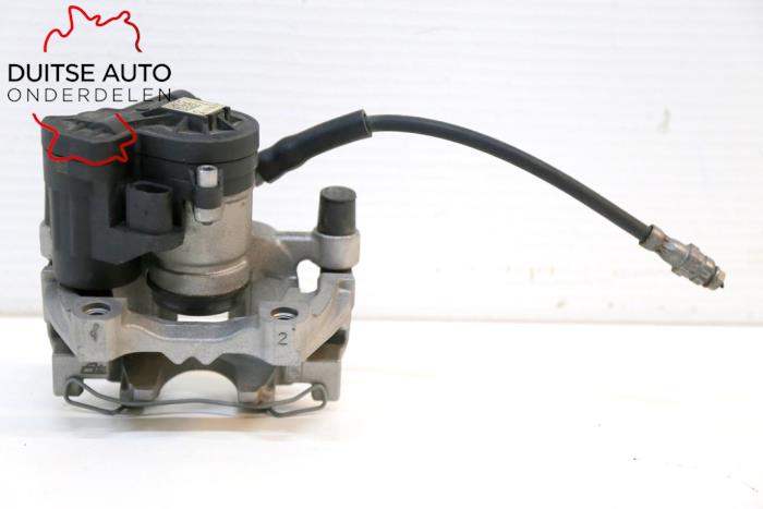 Rear brake calliper, left from a Volkswagen Golf VII (AUA) 1.4 TSI 16V 2018
