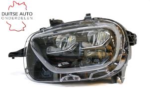Używane Reflektor lewy Citroen C3 (SX/SW) 1.2 12V e-THP PureTech 110 Cena € 299,00 Z VAT oferowane przez Duitse Auto Onderdelen