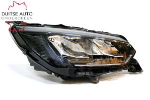 Used Headlight, right Peugeot 208 II (UB/UH/UP) 1.2 Vti 12V PureTech 130 Price € 375,00 Inclusive VAT offered by Duitse Auto Onderdelen
