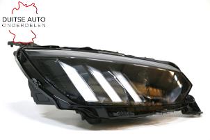 Used Headlight, right Peugeot 208 II (UB/UH/UP) 1.2 Vti 12V PureTech 75 Price € 450,00 Inclusive VAT offered by Duitse Auto Onderdelen
