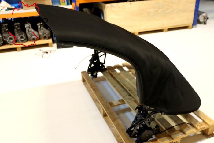 Softtop toit escamotable d'un Audi TT Roadster (FV9/FVR) 2.0 TFSI 16V TTS Quattro 2016