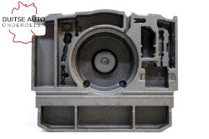 Usagé Compartiment de rangement Audi Q3 (F3B) 2.0 40 TFSI 16V Quattro Prix € 120,00 Prix TTC proposé par Duitse Auto Onderdelen