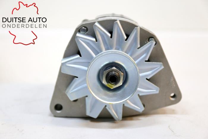 Renoverade Dynamo Peugeot 205 CJ,CT,CTi (741B/20D) 1.1 CJ Pris € 96,80 Inklusive moms erbjuds av Duitse Auto Onderdelen