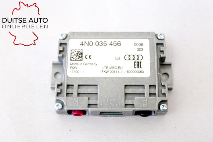 Amplificador de antena de un Audi A8 (D5) 3.0 V6 24V 50 TDI Mild Hybrid Quattro 2018