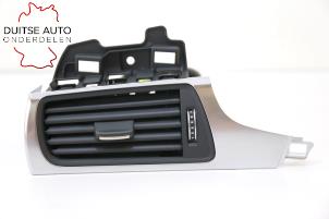 Usagé Aerateur tableau de bord Audi A6 (C7) 3.0 V6 24V TFSI Quattro Prix € 50,00 Prix TTC proposé par Duitse Auto Onderdelen