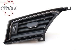Usagé Grille aération tableau de bord Audi E-tron (GEN) 50 Prix € 90,75 Prix TTC proposé par Duitse Auto Onderdelen