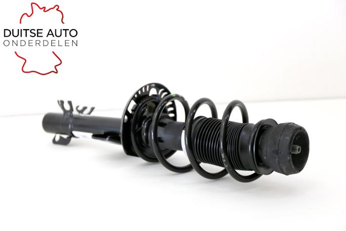 Fronts shock absorber, left from a Seat Mii 1.0 12V 2018