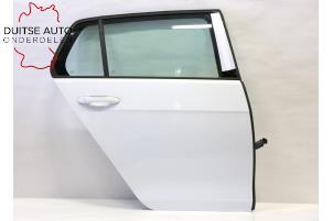 Używane Drzwi prawe tylne wersja 4-drzwiowa Volkswagen Golf VII (AUA) 1.4 TSI 16V Cena € 453,75 Z VAT oferowane przez Duitse Auto Onderdelen