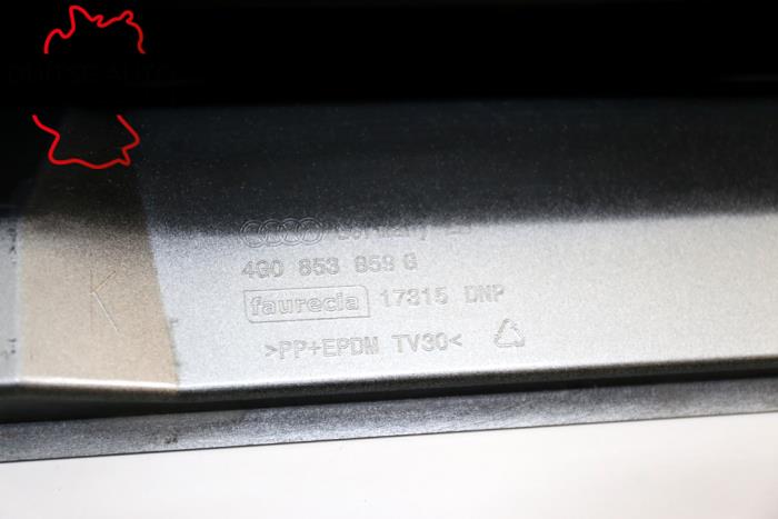 Seitenschürze links van een Audi A6 (C7) 2.0 TDI 16V 2017