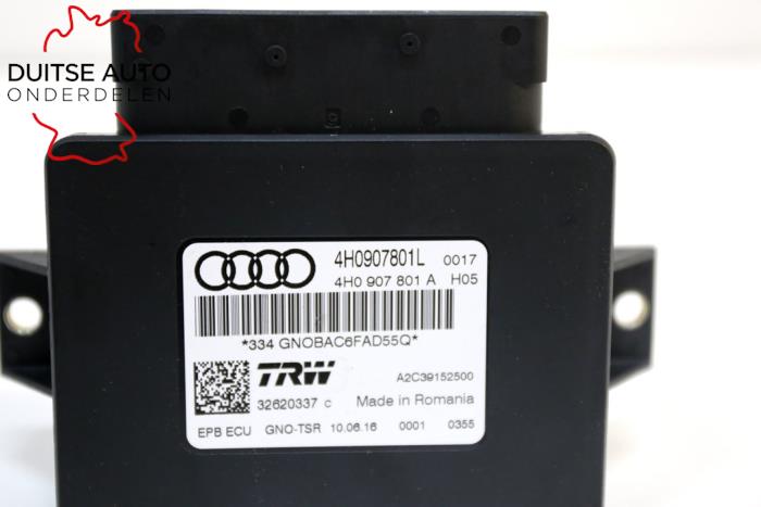 Parking brake module from a Audi A6 (C7) 2.0 TDI 16V 2017