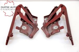 Used Bonnet Hinge Audi A5 Sportback (F5A/F5F) 1.4 TFSI 16V Price € 121,00 Inclusive VAT offered by Duitse Auto Onderdelen