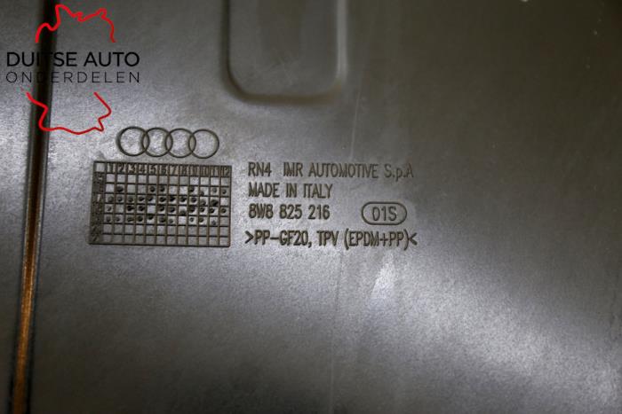 Chapa protectora piso de un Audi A5 Sportback (F5A/F5F) 1.4 TFSI 16V 2019