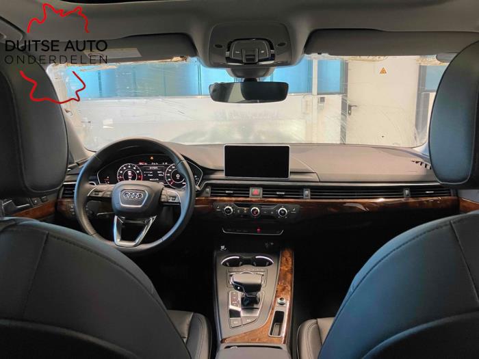 Panel z Audi A4 Quattro (B9) 2.0 TFSI 16V 2017