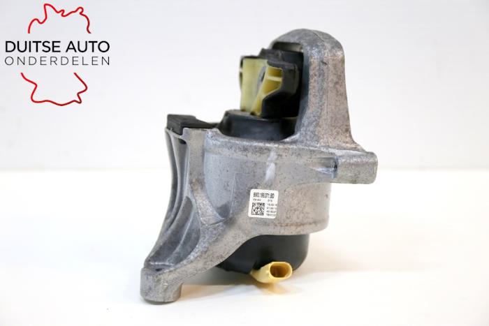 Used Engine mount Audi A4 Quattro (B9) 2.0 TFSI 16V Price € 85,00 Inclusive VAT offered by Duitse Auto Onderdelen