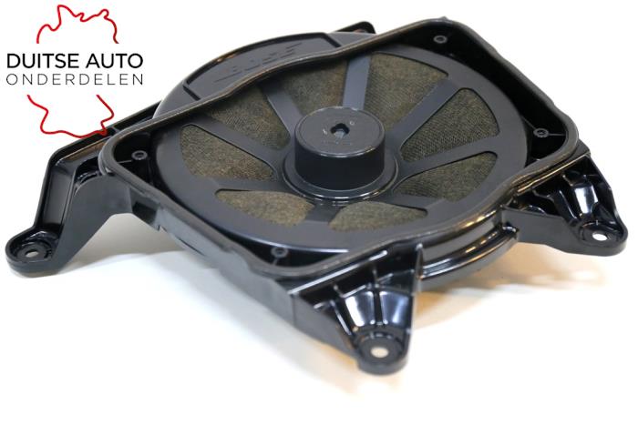 Używane Subwoofer Audi A8 (D4) 3.0 TDI V6 24V Quattro Cena € 181,50 Z VAT oferowane przez Duitse Auto Onderdelen