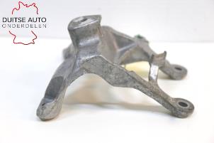 Usagé Support moteur Audi A8 (D4) 3.0 V6 24V 45 TFSI Quattro Prix € 25,00 Prix TTC proposé par Duitse Auto Onderdelen