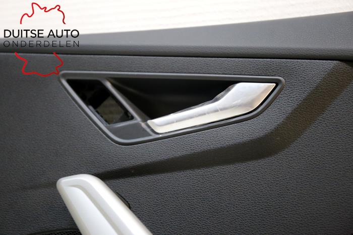 Türverkleidung 4-türig rechts vorne van een Audi Q2 (GAB/GAG) 2.0 35 TDI 16V Quattro 2022