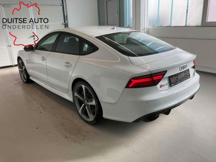 Rear door 4-door, left from a Audi RS7 Sportback (4GA/4GF) 4.0 V8 TFSI Performance 32V 2017