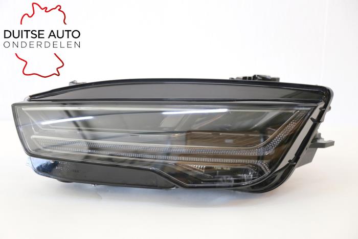 Headlight, left from a Audi RS7 Sportback (4GA/4GF) 4.0 V8 TFSI Performance 32V 2017