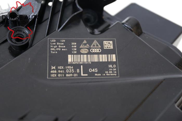 Headlight, left from a Audi RS7 Sportback (4GA/4GF) 4.0 V8 TFSI Performance 32V 2017