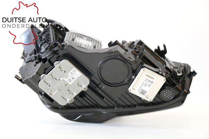 Headlight, left from a Audi RS7 Sportback (4GA/4GF) 4.0 V8 TFSI Performance 32V 2017