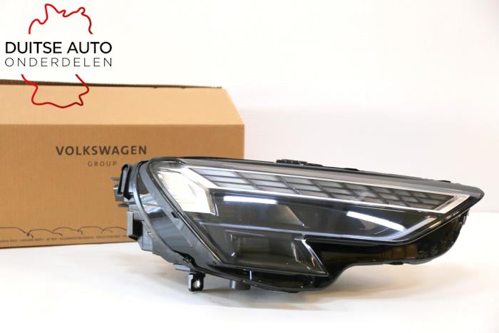 Nowe Reflektor prawy Audi RS 3 Limousine (8YS) 2.5 TFSI 20V Quattro Cena € 1.250,00 Z VAT oferowane przez Duitse Auto Onderdelen