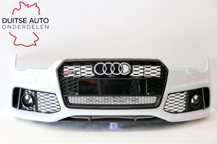 Front bumper from a Audi RS7 Sportback (4GA/4GF) 4.0 V8 TFSI Performance 32V 2017