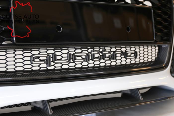 Front bumper from a Audi RS7 Sportback (4GA/4GF) 4.0 V8 TFSI Performance 32V 2017