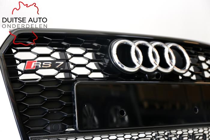Front bumper from a Audi RS7 Sportback (4GA/4GF) 4.0 V8 TFSI Performance 32V 2017