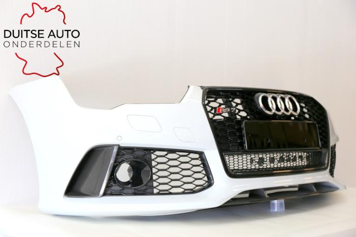 Front bumper from a Audi RS7 Sportback (4GA/4GF) 4.0 V8 TFSI Performance 32V 2017