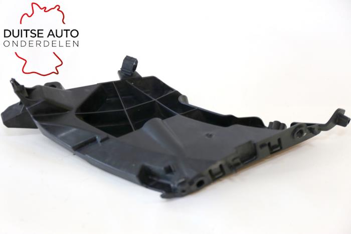 Front bumper bracket, left from a Audi RS7 Sportback (4GA/4GF) 4.0 V8 TFSI Performance 32V 2017
