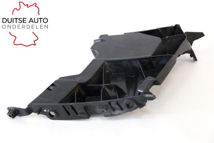 Front bumper bracket, left from a Audi RS7 Sportback (4GA/4GF) 4.0 V8 TFSI Performance 32V 2017