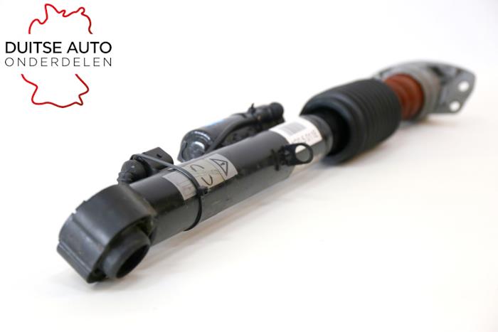 Rear shock absorber, left from a Audi RS7 Sportback (4GA/4GF) 4.0 V8 TFSI Performance 32V 2017