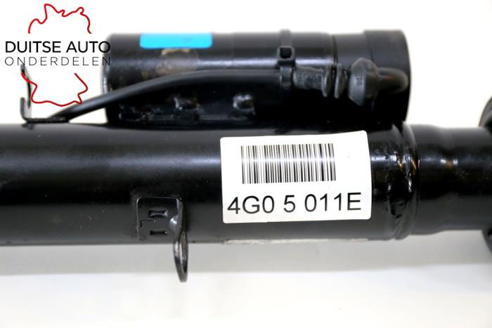 Rear shock absorber, left from a Audi RS7 Sportback (4GA/4GF) 4.0 V8 TFSI Performance 32V 2017