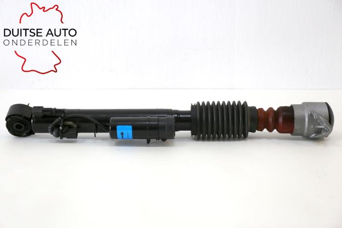 Rear shock absorber, left from a Audi RS7 Sportback (4GA/4GF) 4.0 V8 TFSI Performance 32V 2017
