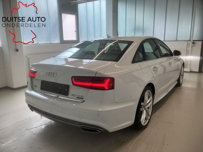 Portón trasero de un Audi A6 (C7) 3.0 V6 24V TFSI Quattro 2016