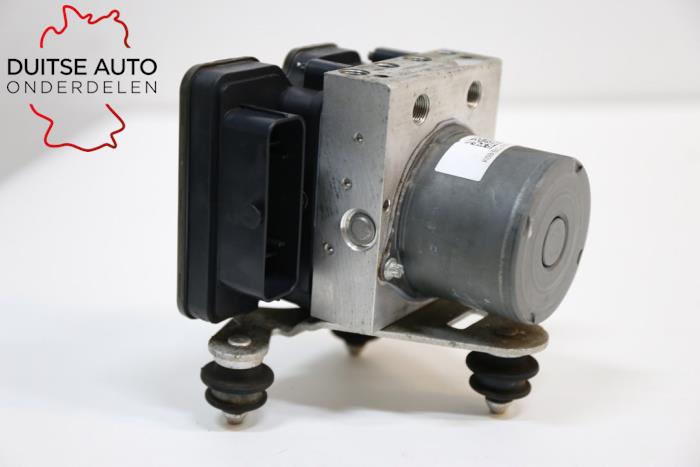 ABS-pump Audi A6 (C7), 2010 / 2018 2.0 TDI 16V, Sedan, 4 dörrar, Diesel, 1.968cc, 140kW (190pk), FWD, CNHA; DDDA; CZJA, 2013-11 / 2018-09, 4G2; 4GC (Begagnad)