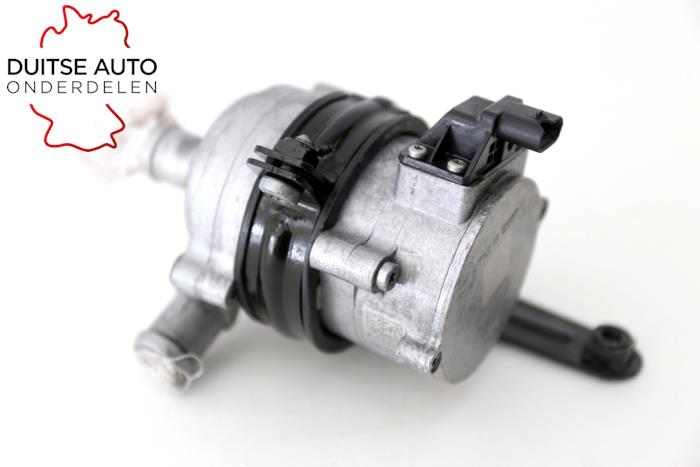 Begagnade Extra vattenpump Audi A8 (D4) 3.0 TDI V6 24V Quattro Pris € 181,50 Inklusive moms erbjuds av Duitse Auto Onderdelen