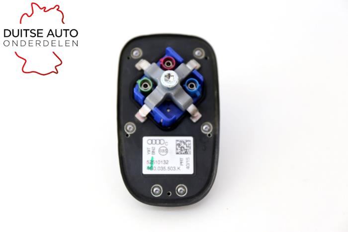 GPS Antenne van een Audi A6 (C7) 3.0 TDI V6 24V Quattro 2016