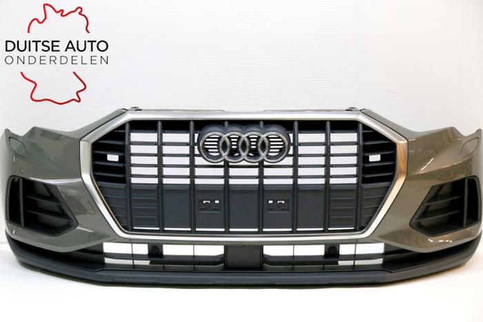 Używane Zderzak przedni Audi Q3 (F3B) 2.0 35 TDI 16V Cena € 950,00 Z VAT oferowane przez Duitse Auto Onderdelen
