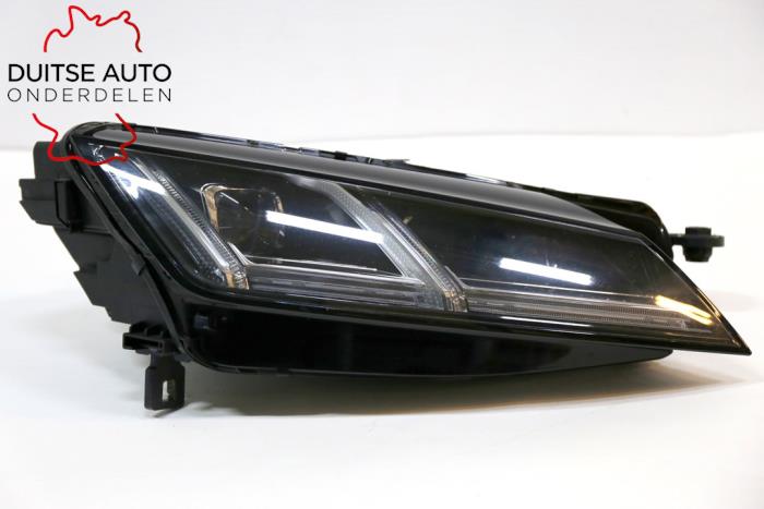 Używane Reflektor prawy Audi TT Roadster (FV9/FVR) 2.0 TFSI 16V TTS Quattro Cena € 1.512,50 Z VAT oferowane przez Duitse Auto Onderdelen