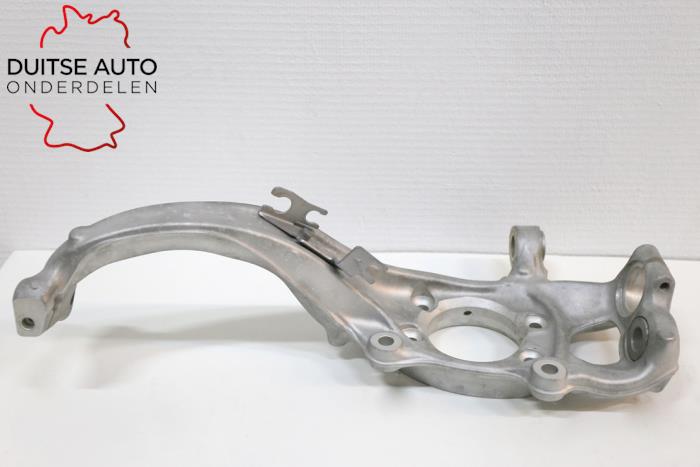 Achsschenkel links vorne van een Audi A6 (C7) 3.0 TDI V6 24V Quattro 2016