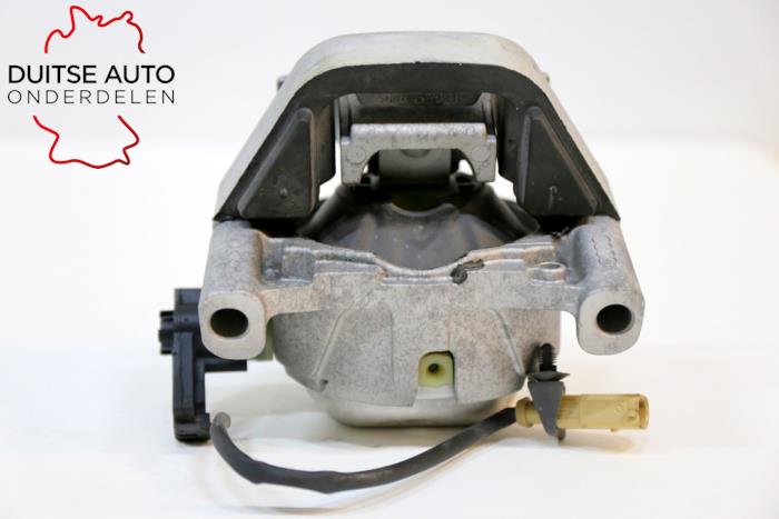 Usagé Support moteur Audi A6 (C7) 3.0 TDI V6 24V Quattro Prix € 60,50 Prix TTC proposé par Duitse Auto Onderdelen