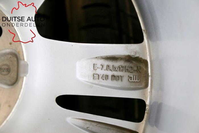 Sporthjulsuppsättning + däck från en Audi Q3 (F3B) 2.0 35 TDI 16V 2022