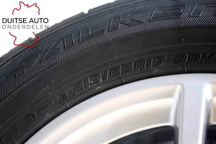 Sporthjulsuppsättning + däck från en Audi Q3 (F3B) 2.0 35 TDI 16V 2022