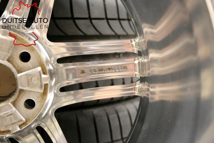 Sporthjulsuppsättning + däck från en Audi Q3 (8UB/8UG) 2.0 16V TFSI 211 Quattro 2015